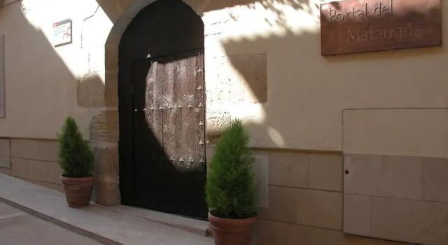 Hotel Portal Del Matarraña, Book Hotel Hotels in Aragon with Parking, Parking