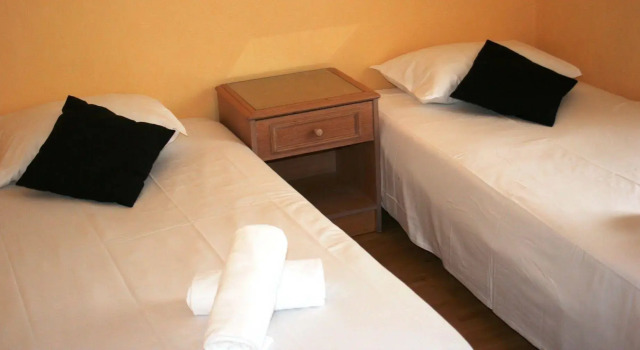 Hotel Le XIV, Забронировать Отель Понторсон 