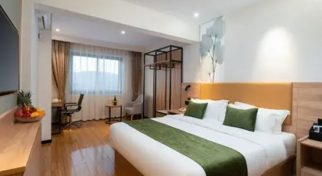 Люкс GreenTree Inn Express (Xishuangbanna Gaozhuang Xishuangjing)