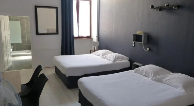 Четырёхместный номер Standard Hotel des Alpes