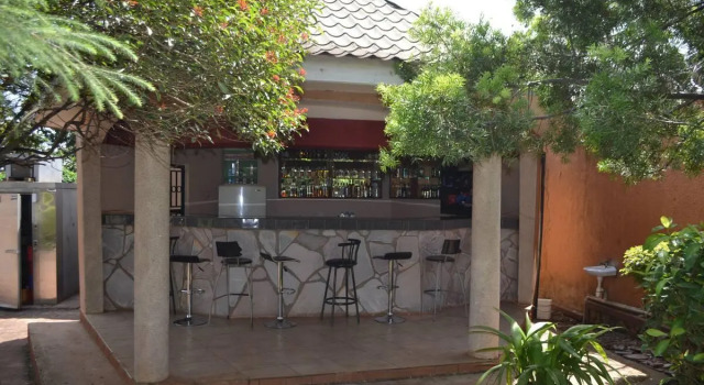 Кровать в общем номере Executive Airport Hotel