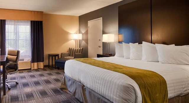 Номер Standard Best Western Hartford Hotel and Suites