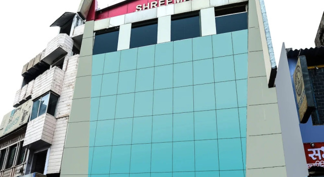 OYO 15248 Hotel Shreemaa