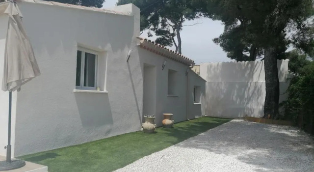 Коттедж Le Cabanon de Tholon