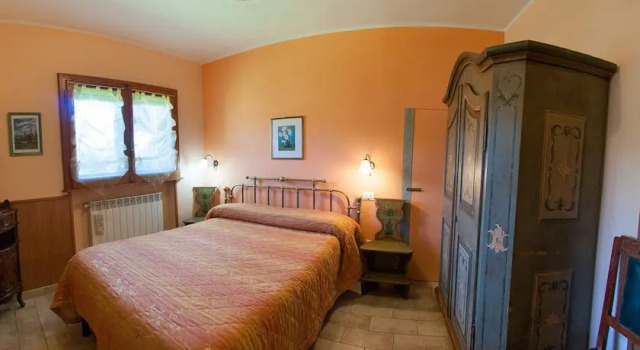 Myosotis, Book Hotel Pescasseroli 