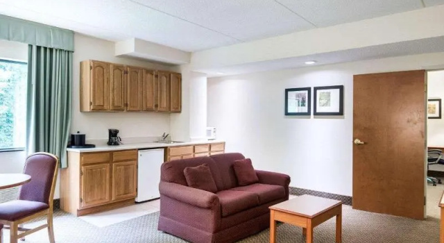 Люкс Comfort Inn & Suites LaVale - Cumberland