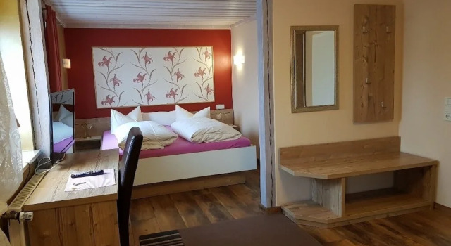 Семейный номер Standard Hotel Garni und Apartments Zur Krone