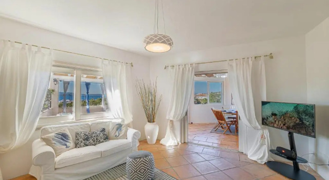 Villa Le Rocce in Olbia, Book Villa Hoteller i Porto Rotondo med parkering, Parkering