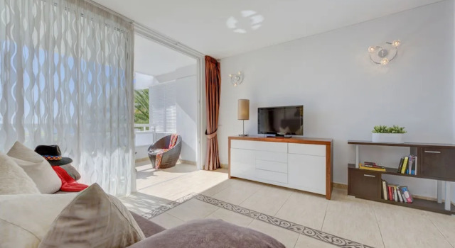 307 Bright Apartment, Sea View, WiFi, Air Conditioning