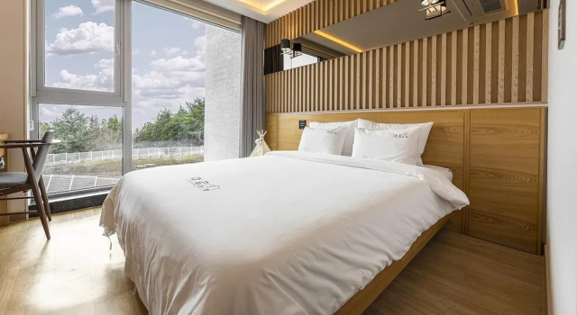 Номер Standard c 1 комнатой Jeju Maru Hotel & Cafe
