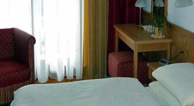 Pension Seeblick, Book Hotel Nussdorf am Attersee 