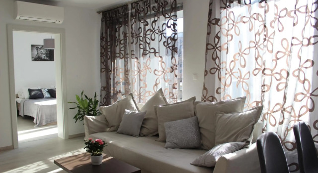 LEO Apartment - 29. Augusta 2A, Забронировать Апартаменты/квартира Отели в центре Братиславы, в центре