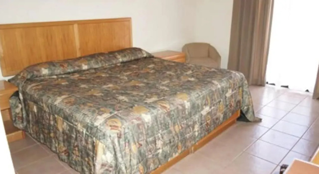 Полулюкс Hotel Maria Luisa Inn & Suites
