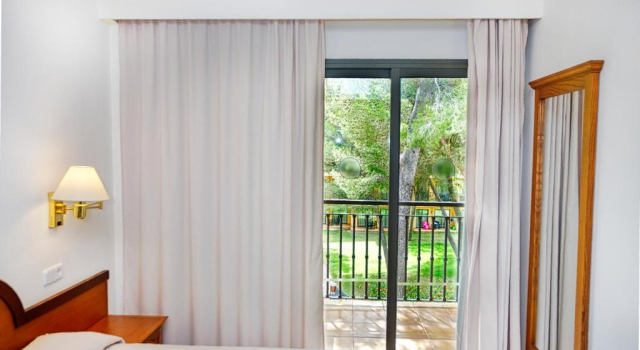 Apartment 1 Schlafzimmer mit Gartenblick Vell Mari Hotel & Resort