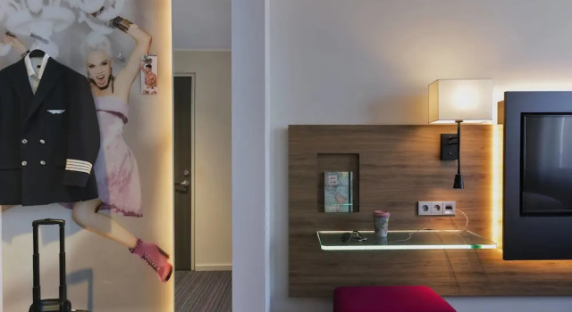 Двухместный номер Moxy Sleeper MOXY Vienna Airport