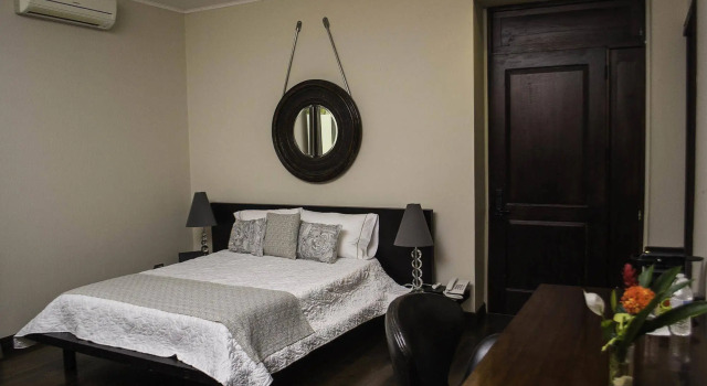 Hotel Boutique Villa Toscana, Buchen Sie Boutique Hotels in Atenas mit Pool, Schwimmbad