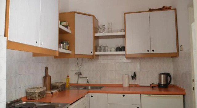 Beach House Mokalo