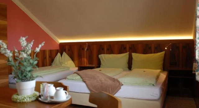 Bärnthaler Gasthof Restaurant, Rezerwuj Hotel Bad Sankt Leonhard im Lavanttal Klippitztorl