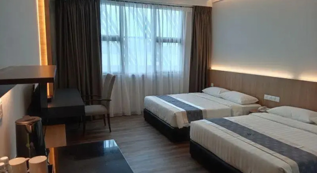 Standart altı kişilik oda 56 Hotel