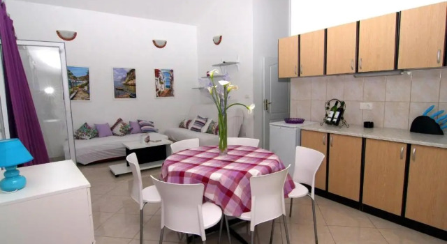 Nikic Apartments