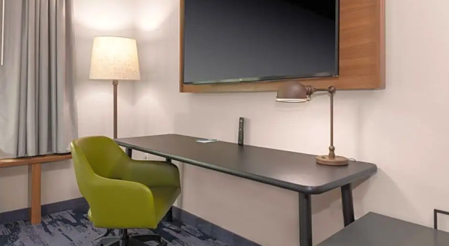 Двухместный номер Standard с видом на горы Fairfield by Marriott Inn & Suites Medford