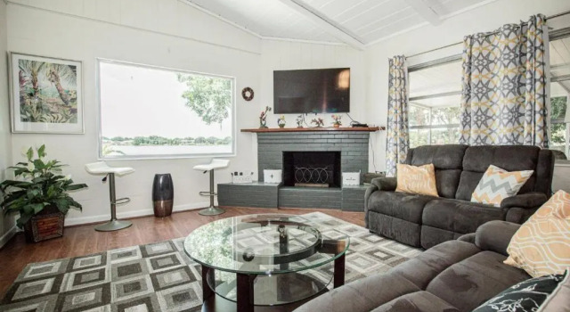 Lake Silver Retreat lll, Book Hotel Winter Haven 