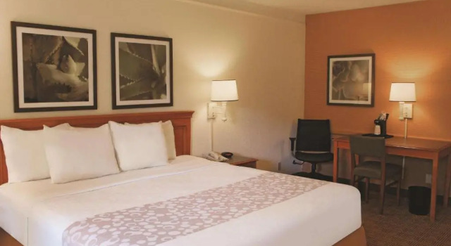 Номер Standard Baymont by Wyndham Houston La Porte