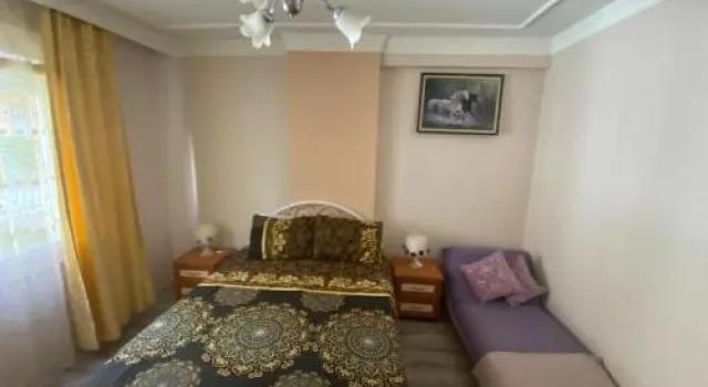 Emniyet Sokak Apartment