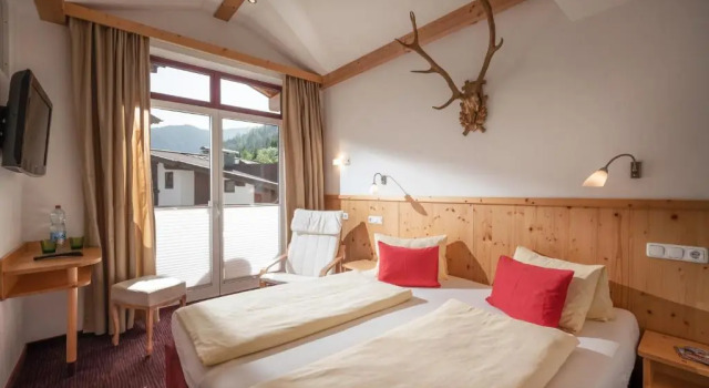Двухместный номер Standard с балконом alpenrose hotel-garni