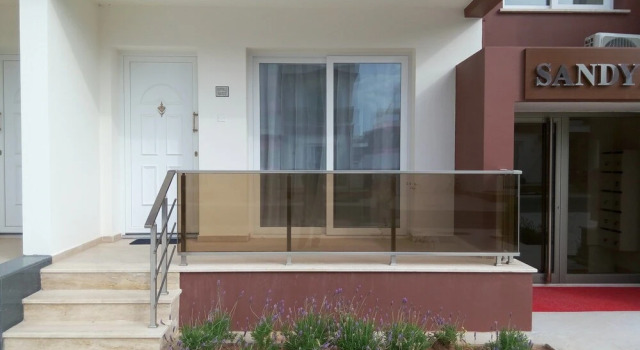 One Bedroom Apartment at Longbeach
