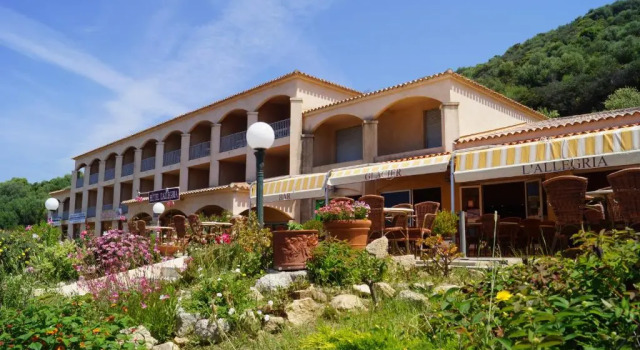 Hotel LAllegria, Забронировать Отель Тьючча South Corsica