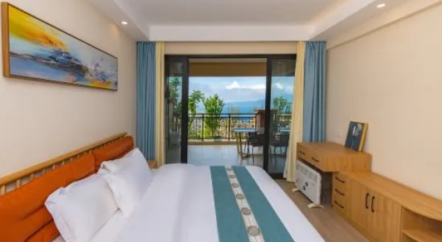Люкс Comfort No.23 Lake View Courtyard