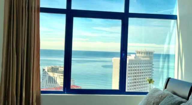 Апартаменты Cozy bright Apartment with amazing sea view