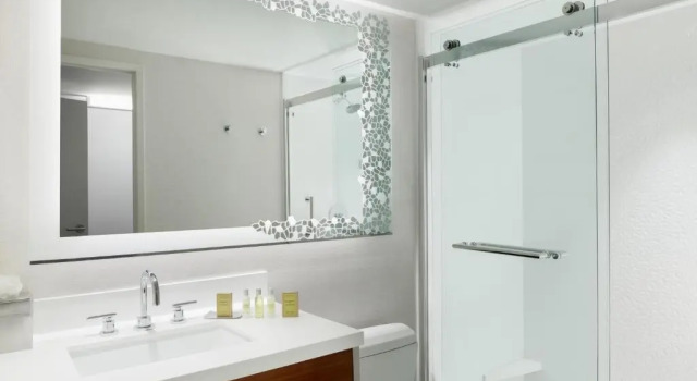 Двухместный люкс DoubleTree Suites by Hilton Phoenix