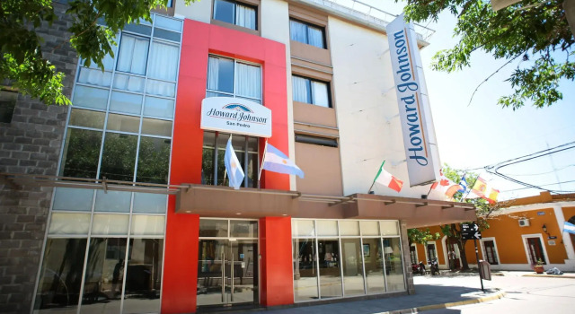 Howard Johnson by Wyndham San Pedro, Забронировать Отель Сан-Педро провинция Буэнос-Айрес