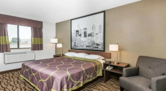 Номер Standard Super 8 by Wyndham Bedford