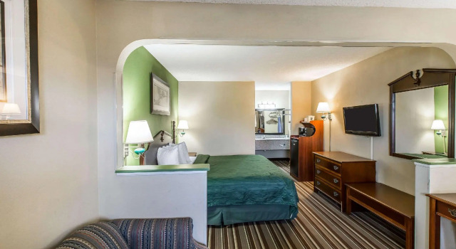 Двухместный люкс Quality Inn & Suites Macon North