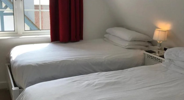 Chellowdene Guest House, Забронировать Гостевой дом Фалмут Корнуолл
