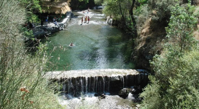 Encinar de Aguas Blancas, Prenota Hotel Dúdar Spagna
