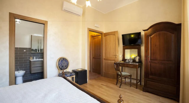 Номер Royal Regina Bed and Breakfast