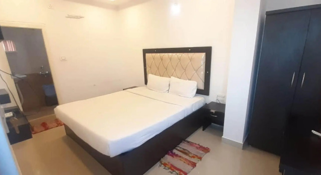 PPH Living S Grand, Rezerwuj Hotel Shamshabad 