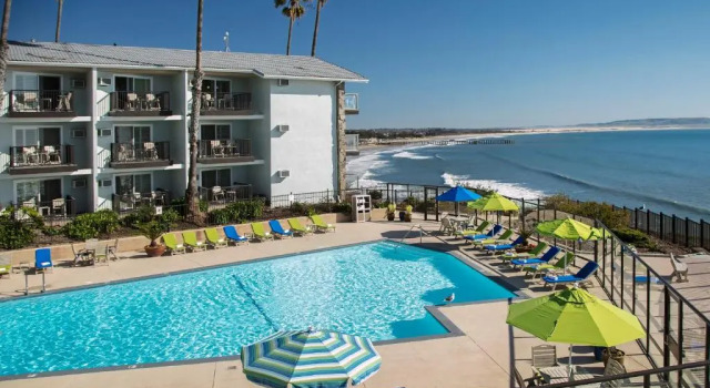 Номер Standard с частичным видом на океан Pacific Point Resort
