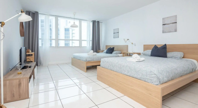 Girasole Apartments, Varaa Huoneisto Hotellit Miami Beach uima-altaalla, Uima-allas