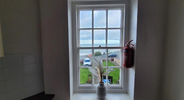 Sea View flat 2 with Fast WiFi and FREE parking