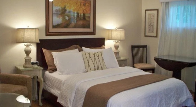 Inn Niagara, Book Hotel Niagara Falls Ontario
