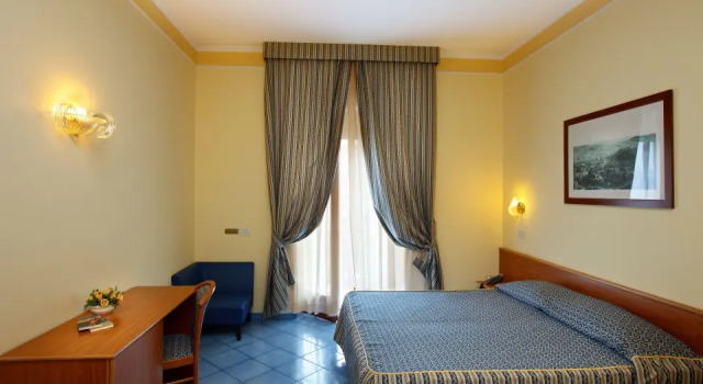 Четырёхместный номер Hotel Zi Teresa