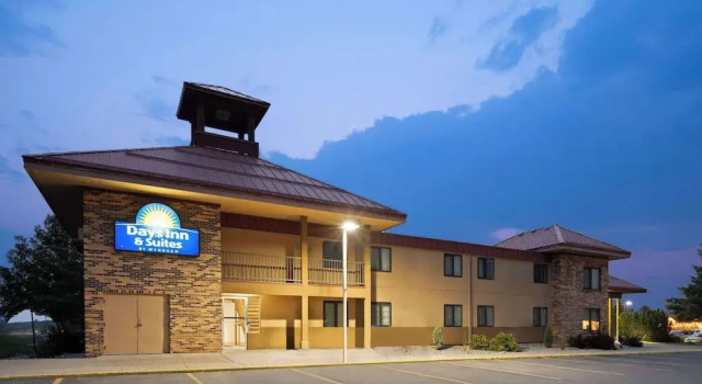 Days Inn & Suites Bozeman