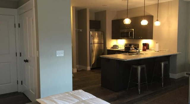 Wick Tower Suites, Book Hotel Youngstown Ohio