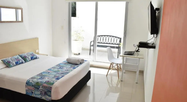 Color Hostel