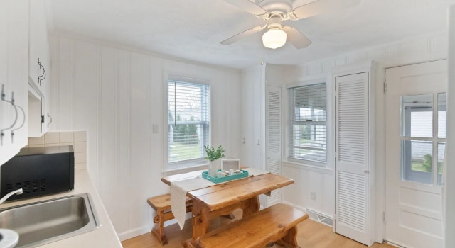 Shore To Please - Enjoy A Relaxing Getaway In Bonnet Shores 3 Bedroom Home by Redawning, Varaa Hotelli Narragansett Rhode Island